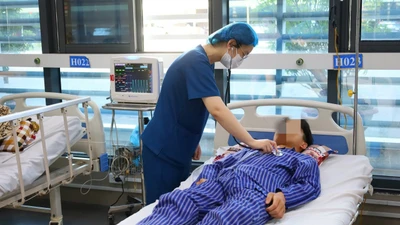 4 người trong gia đình nhập viện do ngộ độc nấm