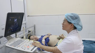 Phẫu thuật cắt ruột thừa cho sản phụ, bảo toàn thai 25 tuần 