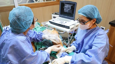 Đau đớn nhiều năm vì suy giãn tĩnh mạch chi dưới