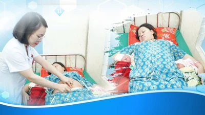 Hành trình giữ thai đôi từ 22 tuần đến "đủ ngày đủ tháng" 