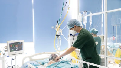 Báo động đỏ cứu 12 người trong vụ nổ nhà máy ở Quảng Nam