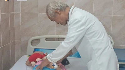 Bé 5 tuổi mổ trật khớp háng bẩm sinh thay đổi cuộc đời