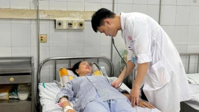 Thường xuyên mệt mỏi không ngờ phải cắt cả tuyến ức vì u