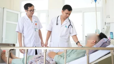Không có triệu chứng, phát hiện u trung thất “khổng lồ” 