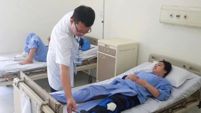 Thành công điều trị gãy kín mâm chày type VI vi phức tạp