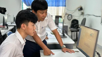 Lịch nộp lệ phí xét tuyển đại học năm 2025 tại các tỉnh, thành phố