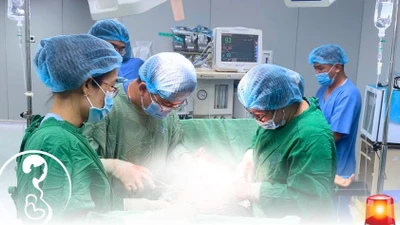 Nghẹt thở giành sự sống cho hai mẹ con sản phụ vỡ tử cung