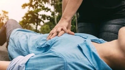 Phân biệt đột tử và đột quỵ, bí kíp cứu người trong tay