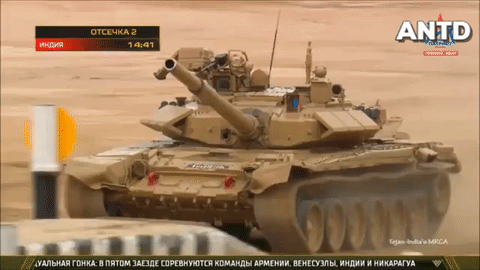 Hiện tại Ấn Độ đang duy trì hoạt động của khoảng gần 2000 chiếc T-90 Bhishma (biến thể của T-90S được Nga bán cho Ấn Độ). New Delhi tiếp tục mua thêm các xe tăng T-90 từ Nga.