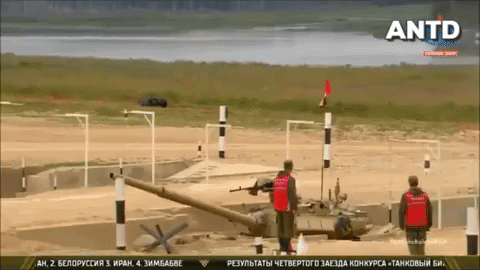 So với T-90A của Nga, phiên bản T-90 dành cho Ấn Độ không có hệ thống phòng vệ chủ động như ARENA hoặc Shtora-1.