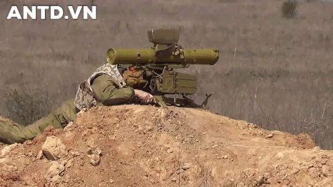 Chiến trường khốc liệt khiến SAA phải dùng cả xe ủi làm lá chắn thép cho bộ binh tiến vào, nhưng ngay cả xe ủi cũng trở thành mồi ngon cho tên lửa Fagot.