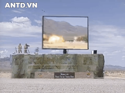 B-52H là một trong bộ ba máy bay ném bom chiến lược của Mỹ bên cạnh B-1B và B-2. Đây được coi là một trong những loại máy bay ném bom mạnh nhất thế giới hiện nay.