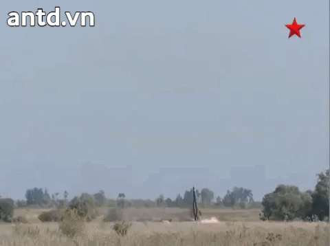 Nguồn tin chiến trường cho biết, hứng chịu đòn phản công từ tên lửa Nga, hàng chục phương tiện cơ giới của Thổ Nhĩ Kỳ bị phá hủy.