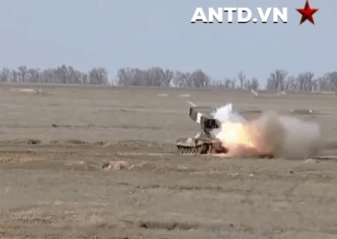 Hiện nay căng thẳng giữa Syria và Thổ Nhĩ Kỳ leo thang do Ankara triển khai lượng lớn quân đội vào phía Bắc Syria để hỗ trợ phiến quân đối lập.