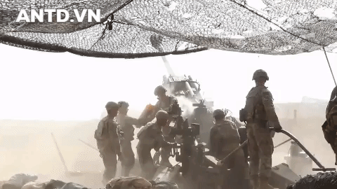 Mẫu pháo này tham chiến lần đầu trong cuộc chiến của Mỹ tại Afghanistan. Sau đó chúng được triển khai sang Iraq và mới nhất là tại chiến trường Syria.