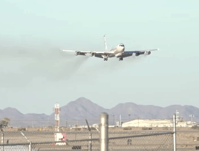 Được biết chiếc máy bay trinh sát E-8C của Mỹ được phát hiện bay chỉ cách bờ biển tỉnh Quảng Đông 110 km.