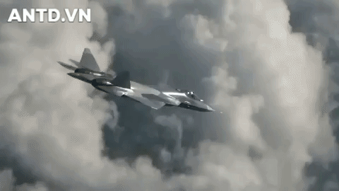 Trái với kỳ vọng cho đến gần đây đó là chiến đấu cơ tàng hình thế hệ năm Su-57 được xem như một dự án sáng tạo trong ngành sản xuất máy bay quân sự của Nga, những gì diễn ra lại trái ngược hoàn toàn.