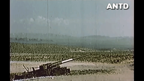 Hệ thống pháo hạt nhân M65 có trọng lượng lên tới 83,3 tấn, riêng khẩu pháo nặng 47 tấn.