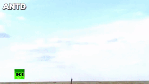 Pháo có thể phóng hết toàn bộ cơ số đạn trong vòng 20 giây và bao phủ hỏa lực lên một diện tích rộng khoảng 4 ha.