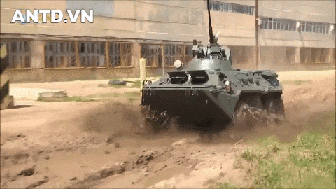 Sức cơ động của BTR-82A rất đáng nể, chính điều này giúp quân đội Nga chọn loại xe này làm phương tiện chủ lực trong những cuộc tuần tra tại Syria.