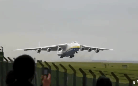 Kể từ khi công ty Antonov triển khai chương trình sửa chữa và hiện đại hóa lớn cho máy bay An-225 vào tháng 10/2018, chiếc máy bay này đã "nằm đất".