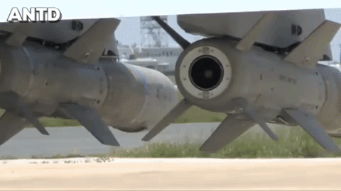 Hiện đảo Đài Loan cũng đang muốn sở hữu loại tên lửa này, thứ trưởng Chang Che-ping xác nhận vùng lãnh thổ này đang có kế hoạch mua các tên lửa Harpoon từ Mỹ để phục vụ cho mục đích phòng thủ ven bờ.