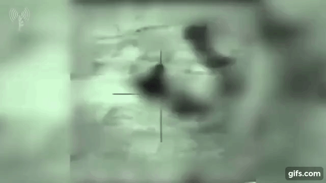 Đỉnh cao thất vọng với Pantsir-S1 là khi nó bị UAV cảm tử Harop của Israel tiêu diệt, hình ảnh từ hiện trường cho thấy rất rõ 2 tên lửa 67E6 được phóng đi đều trượt mục tiêu, điều này khiến Pantsir-S1 bị đánh giá không đủ tin cậy để bảo vệ S-400.