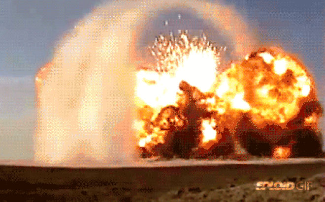 Ngày 27/12, hơn 30 quả rocket bắn vào căn cứ K-1 gần thành phố Kirkuk, giết một nhà thầu dân sự Mỹ, làm bị thương 4 quân nhân Mỹ và hai người Iraq. Washington cáo buộc Kataib Hezbollah thực hiện vụ tấn công, nhưng nhóm này bác bỏ.