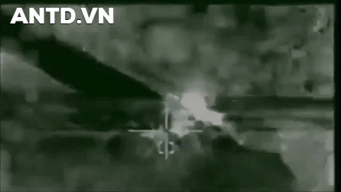 Ngay khi quyết định rút phần lớn quân khỏi Syria, việc đầu tiên là Mỹ tìm cách phá hủy các căn cứ và kho đạn của mình, những chiếc F-15E đã được giao nhiệm vụ phá hủy các căn cứ và kho đạn vào khoảng cuối tháng 10 vừa qua.