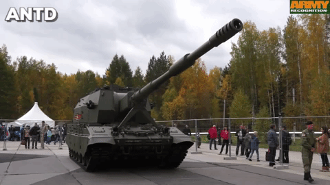 Pháo tự hành 2S35 Koalitsiya-SV xuất hiện lần đầu năm 2015, dự kiến biên chế trong quân đội Nga vào đầu năm 2020.