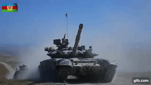 Xe tăng chiến đấu chủ lực T-90S và xe bọc thép chở quân BTR-82A được sử dụng tích cực trong các cuộc tập trận bắn đạn thật quy mô lớn đang diễn ra giữa quân đội Azerbaijan và Thổ Nhĩ Kỳ khi tình trạng căng thẳng với Armenia vẫn gia tăng.