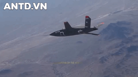 Máy bay không người lái (UAV) XQ-58A Valkyrie được không quân Mỹ hợp tác với hãng Kratos bí mật phát triển trong hơn 2 năm. Nhiệm vụ của nó là hỗ trợ cho các tiêm kích của nước này, phối hợp chiến đấu.