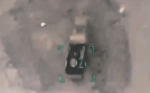 Ấn phẩm Defense Express của Ukraine cho biết, tổ hợp tên lửa - pháo phòng không Pantsir-S của Nga đã phải chịu thiệt hại nặng nề trên chiến trường Syria và Libya do các cuộc tấn công của pháo binh và máy bay không người lái Thổ Nhĩ Kỳ.