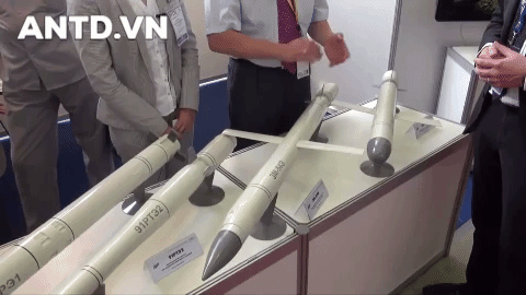 Sau khi khủng bố IS sụp đổ, Nga thỉnh thoảng vẫn sử dụng tên lửa hành trình Kalibr vào chiến trường Syria để diệt các nhóm khủng bố khác.