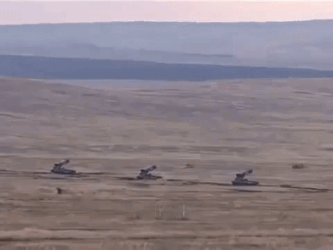 Vì là loại vũ khí đặc biệt nên trước đó Nga chỉ viện trợ số lượng hạn chế. Sau khi thấy hiệu suất của loại vũ khí này, Moscow tiếp tục tăng cường chuyển giao TOS-1A cho Syria.