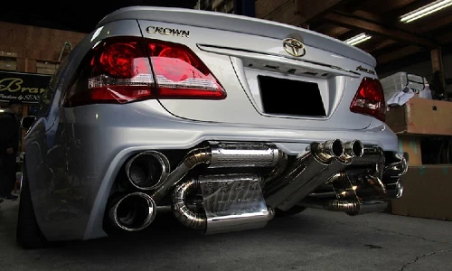 Ngắm hệ thống ống xả Toyota “điên cuồng” nhất thế giới