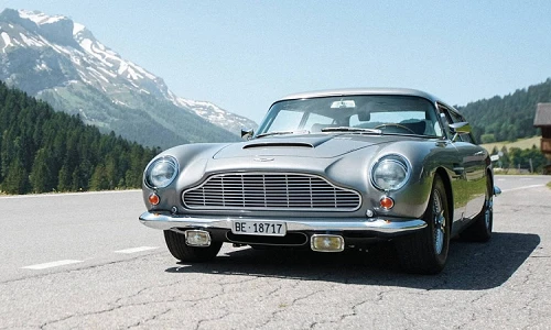 Chi tiết "điệp viên" Aston Martin DB5 Shooting Brake siêu hiếm 