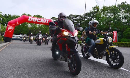Hàng trăm “xế nổ” Ducati tụ hội tại Ducati Weekend
