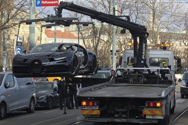 Mượn Bugatti Chiron hơn 3 triệu USD chạy quá tốc độ và cái kết