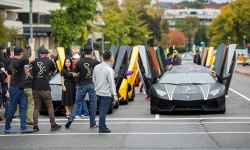 Dàn siêu xe của dân chơi Việt khiến đại gia Mỹ "phát thèm" 