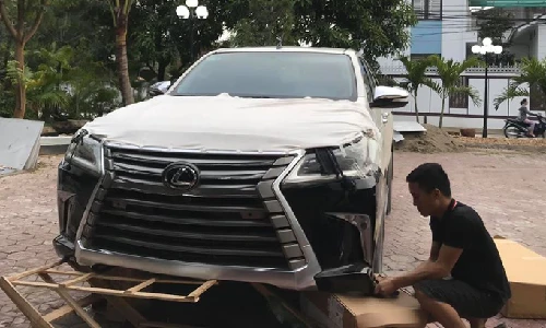 Xem thợ Việt độ bán tải Toyota Hilux phong cách Lexus LX570