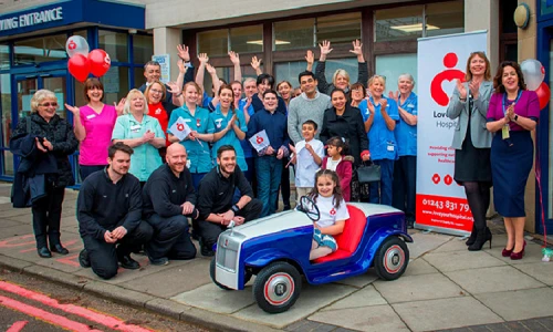 Xe siêu sang Rolls-Royce mini dành cho "dân chơi nhí"