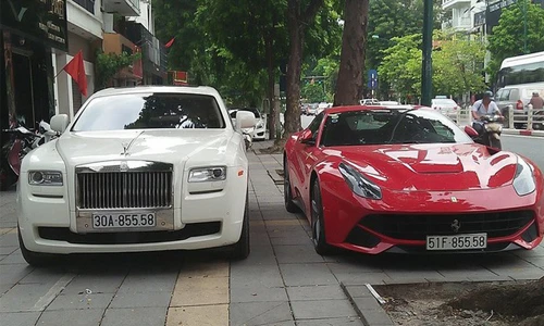 Đại gia HN “show hàng” Rolls-Royce và Ferrari 40 tỷ