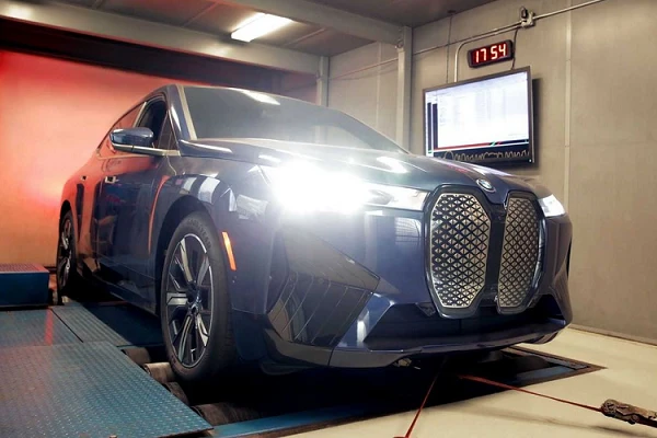 BMW iX tương lai có thể chạy được tới 1.000km/lần sạc
