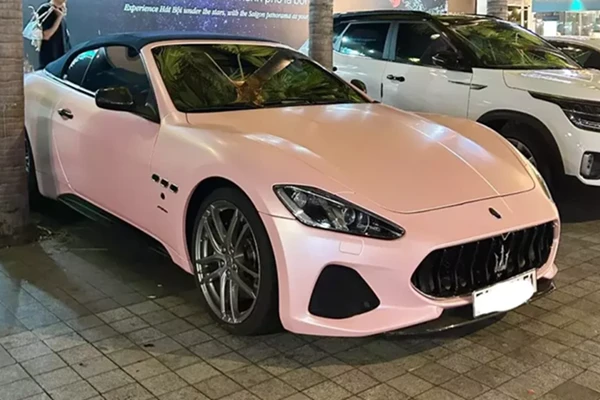 Maserati GranCabrio Sport tiền tỷ, lạ lẫm trên đường phố Sài thành