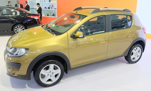 Hatchback Renault Sandero Stepway chốt giá 620 triệu tại VN