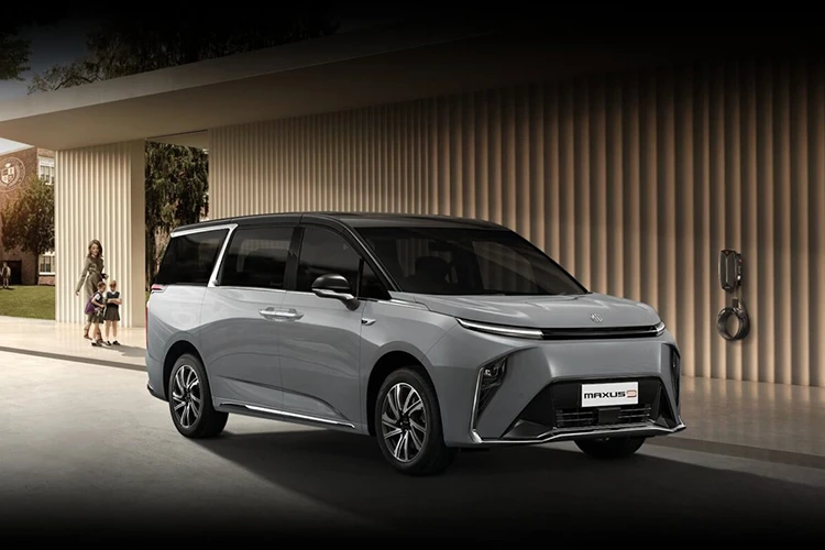 MG M9 lộ diện ngoài đời thực, kích thuớc lớn hơn Kia Carnival