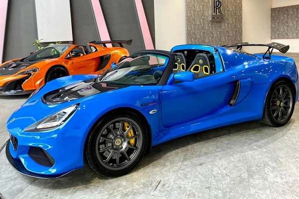 Lotus Exige Sport 420 Final Edition hàng hiếm "cập bến" Việt Nam