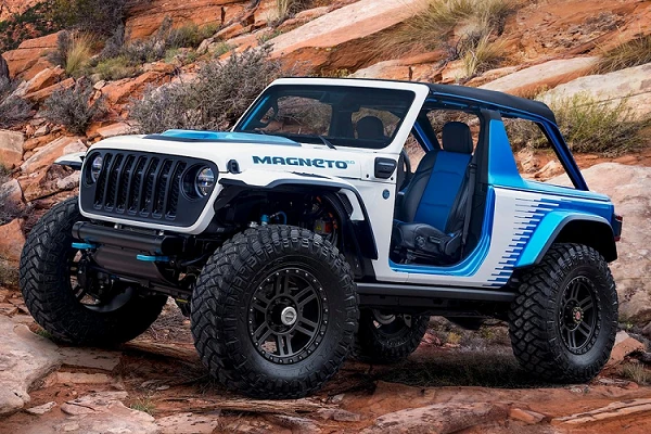 Jeep Wrangler Magneto 2.0 - concept địa hình chạy điện "cực ngầu"