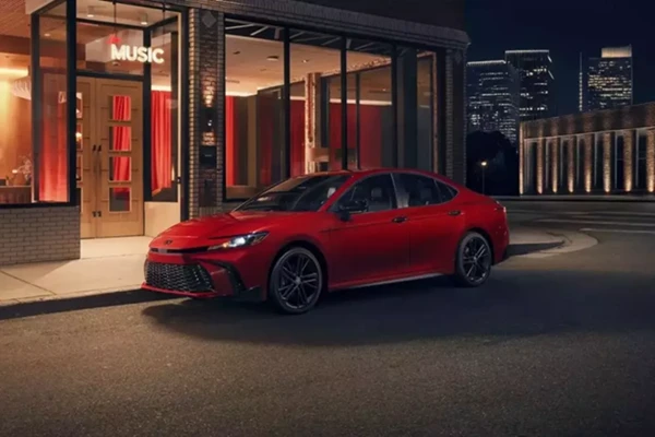 Chi tiết Toyota Camry Nightshade Edition 2026 mới vừa ra mắt